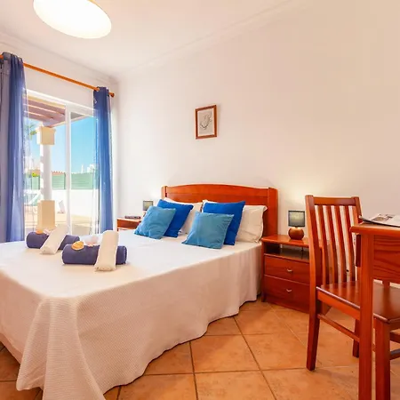 Villa Azzurra - Com Piscina E Ping Pong Em Albufeira